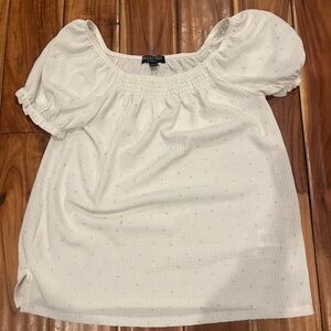 Absolutely Famous White Puff Sleeve Peasant Top with Subtle Dot Texture